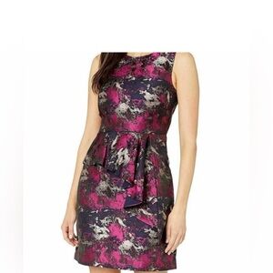 NWT- Vince Camuto Printed Jacquard
Sheath Dress Size 6